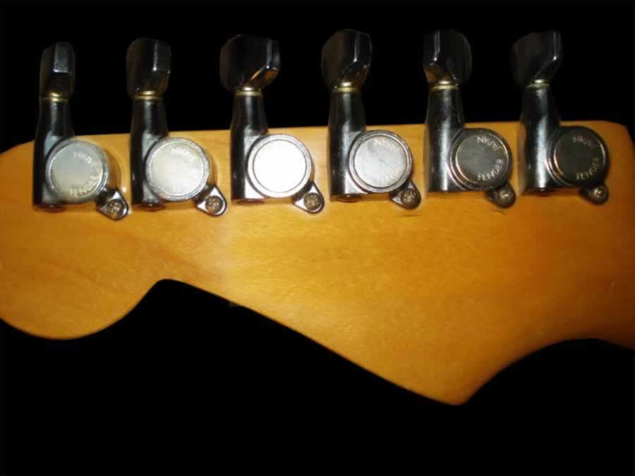 Stimmmechaniken der Contemporary Stratocaster